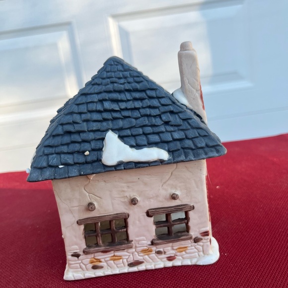 Vintage Heritage Village Porcelain  Candle Shop - Dickens Village Collection - Picture 3 of 8